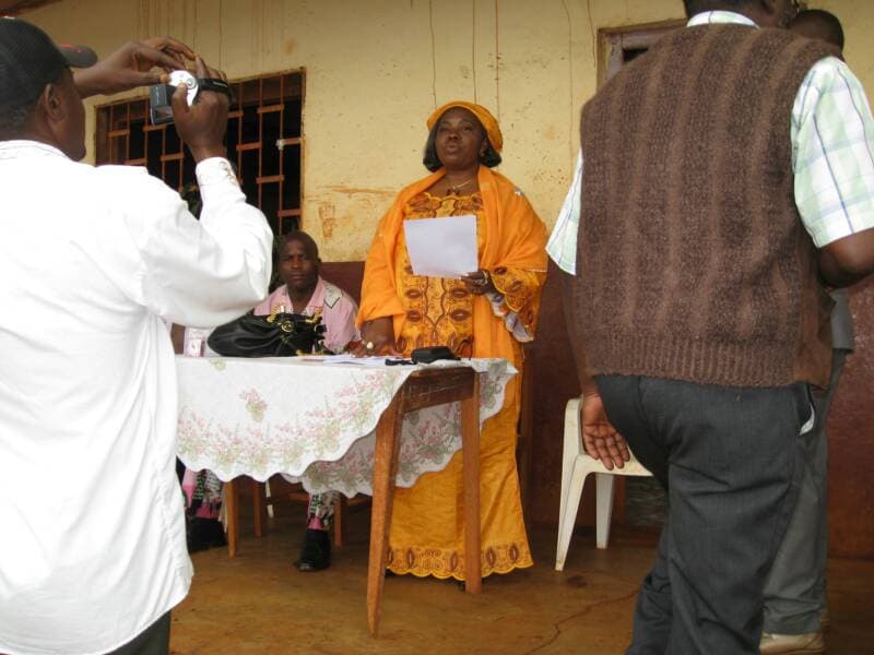 Operation Backpack distribution, Bandjoun 2008 — photo 3 of 10