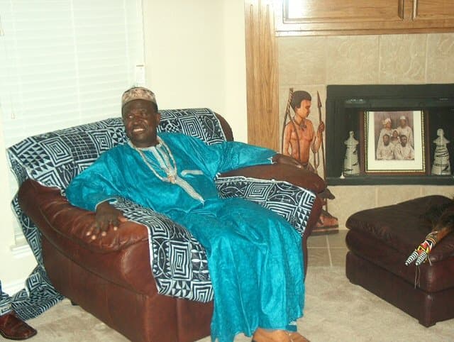 Royal visit of Chief Momo Jean-Claude of Foto to LAFABA in Dallas, 2008 — photo 4 of 13