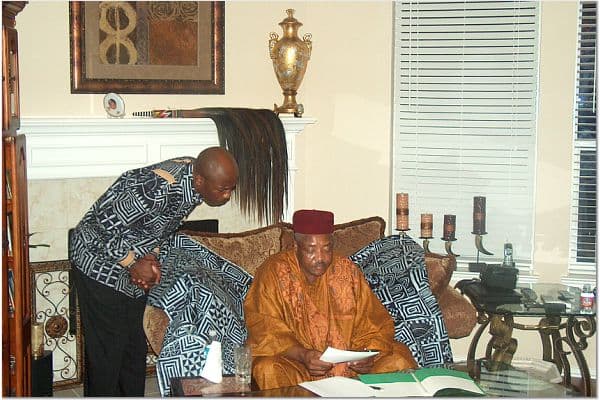 Royal visit of Chief David Tchoupé of Bandja to LAFABA in Dallas, 2008 — photo 3 of 23